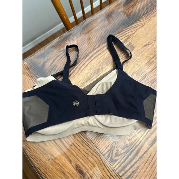 Honeylove black crossover bra mesh details size S - Picture 3 of 6